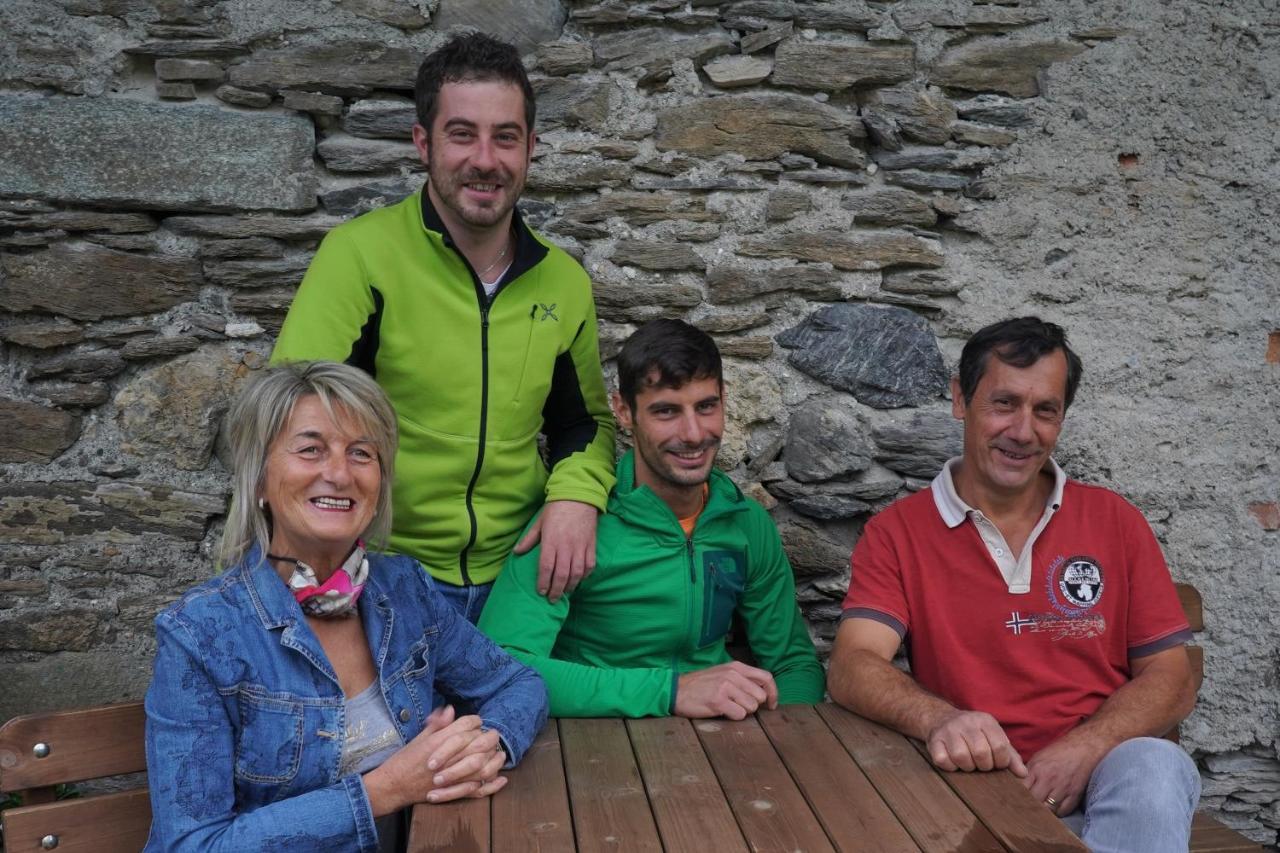 Pensione Albergo Diffuso Ceaglio Valle Maira Marmora Exterior foto